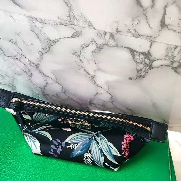 KATE SPADE FLORAL MAKEUP CASE - Picture 3 of 7